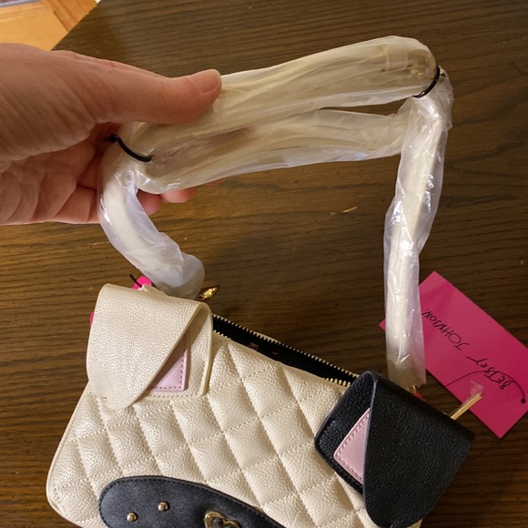 NWT Betsey Johnson puppy face convertible cross body or clutch purse - Picture 4 of 10